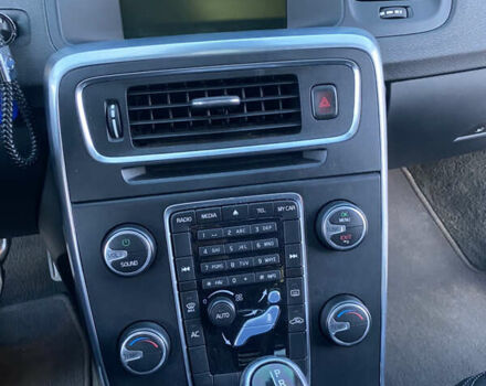 Серый Вольво B60, объемом двигателя 2 л и пробегом 240 тыс. км за 13300 $, фото 28 на Automoto.ua