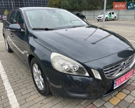 Серый Вольво B60, объемом двигателя 2 л и пробегом 300 тыс. км за 12200 $, фото 20 на Automoto.ua