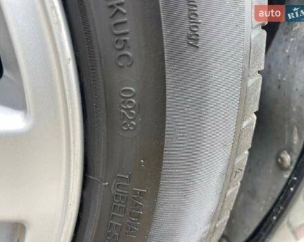 Серый Вольво B60, объемом двигателя 2 л и пробегом 299 тыс. км за 11600 $, фото 55 на Automoto.ua