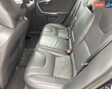 Сірий Вольво B60, об'ємом двигуна 2 л та пробігом 289 тис. км за 11400 $, фото 46 на Automoto.ua