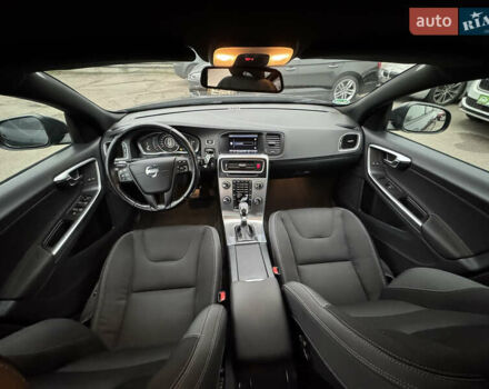 Серый Вольво B60, объемом двигателя 2 л и пробегом 243 тыс. км за 14500 $, фото 35 на Automoto.ua