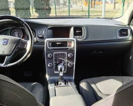 Серый Вольво B60, объемом двигателя 1.98 л и пробегом 109 тыс. км за 15400 $, фото 6 на Automoto.ua