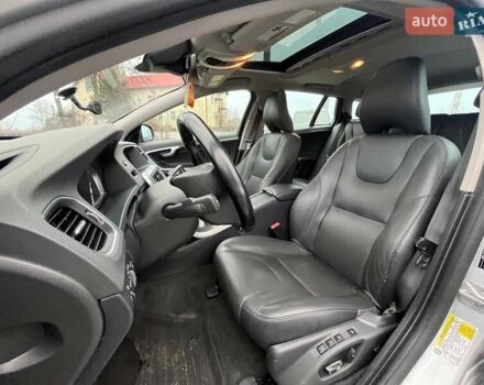 Серый Вольво B60, объемом двигателя 2 л и пробегом 154 тыс. км за 12000 $, фото 18 на Automoto.ua