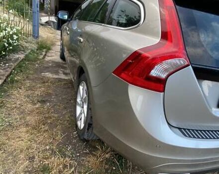 Серый Вольво B60, объемом двигателя 2 л и пробегом 299 тыс. км за 14000 $, фото 11 на Automoto.ua