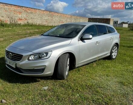 Серый Вольво B60, объемом двигателя 2.4 л и пробегом 250 тыс. км за 13000 $, фото 6 на Automoto.ua