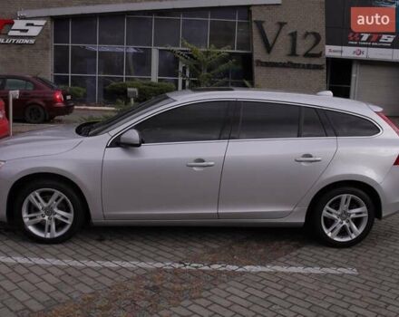 Серый Вольво B60, объемом двигателя 2 л и пробегом 214 тыс. км за 10000 $, фото 4 на Automoto.ua