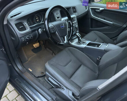 Сірий Вольво B60, об'ємом двигуна 1.56 л та пробігом 275 тис. км за 11950 $, фото 14 на Automoto.ua