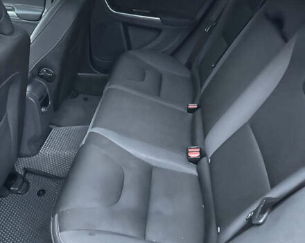 Сірий Вольво B60, об'ємом двигуна 1.56 л та пробігом 275 тис. км за 11950 $, фото 15 на Automoto.ua