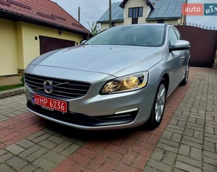 Серый Вольво B60, объемом двигателя 1.97 л и пробегом 221 тыс. км за 12999 $, фото 9 на Automoto.ua