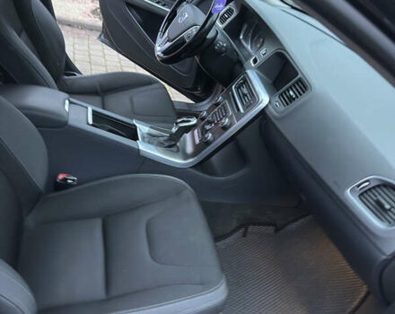 Сірий Вольво B60, об'ємом двигуна 1.56 л та пробігом 275 тис. км за 11950 $, фото 17 на Automoto.ua