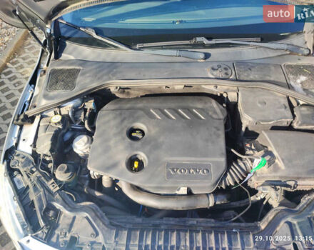 Серый Вольво B60, объемом двигателя 1.56 л и пробегом 262 тыс. км за 11600 $, фото 8 на Automoto.ua