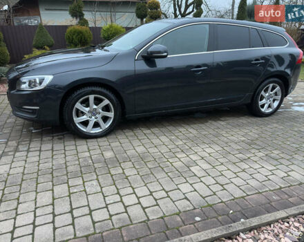 Сірий Вольво B60, об'ємом двигуна 1.56 л та пробігом 275 тис. км за 11950 $, фото 2 на Automoto.ua