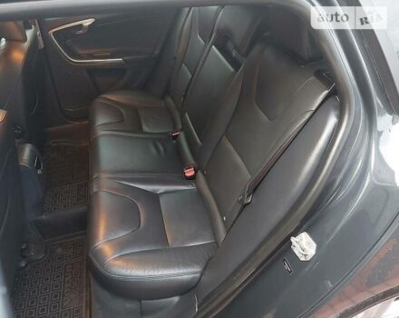 Серый Вольво B60, объемом двигателя 2.5 л и пробегом 225 тыс. км за 12990 $, фото 25 на Automoto.ua