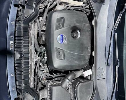 Серый Вольво B60, объемом двигателя 2 л и пробегом 290 тыс. км за 10900 $, фото 6 на Automoto.ua