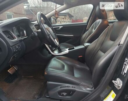 Сірий Вольво B60, об'ємом двигуна 2.5 л та пробігом 225 тис. км за 12990 $, фото 11 на Automoto.ua