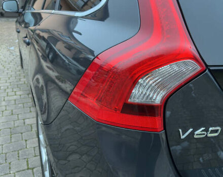 Сірий Вольво B60, об'ємом двигуна 1.56 л та пробігом 275 тис. км за 11950 $, фото 11 на Automoto.ua