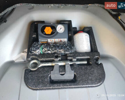 Серый Вольво B60, объемом двигателя 1.56 л и пробегом 262 тыс. км за 11600 $, фото 12 на Automoto.ua