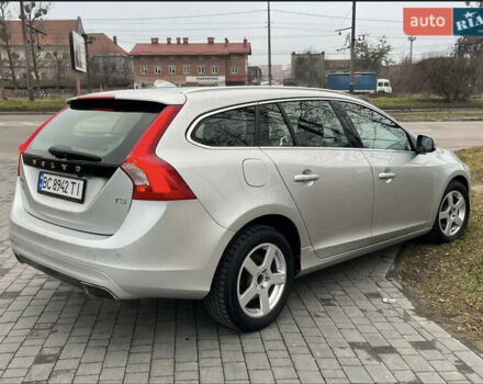 Серый Вольво B60, объемом двигателя 1.97 л и пробегом 155 тыс. км за 12000 $, фото 7 на Automoto.ua