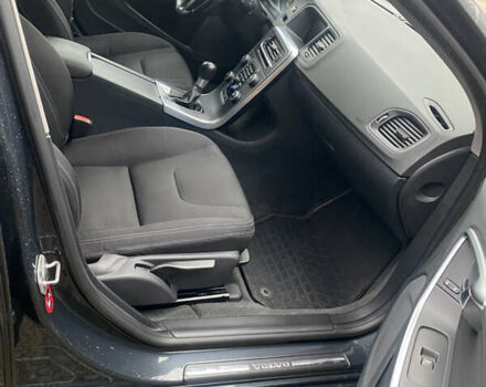 Серый Вольво B60, объемом двигателя 1.98 л и пробегом 235 тыс. км за 11600 $, фото 18 на Automoto.ua