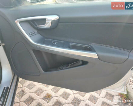 Серый Вольво B60, объемом двигателя 1.56 л и пробегом 262 тыс. км за 11600 $, фото 19 на Automoto.ua