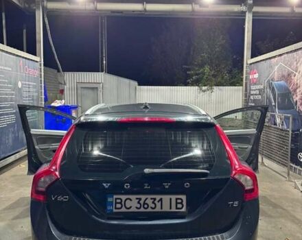 Серый Вольво B60, объемом двигателя 2 л и пробегом 290 тыс. км за 10900 $, фото 1 на Automoto.ua