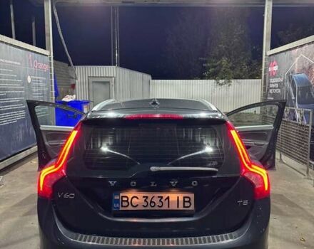 Серый Вольво B60, объемом двигателя 2 л и пробегом 290 тыс. км за 10900 $, фото 2 на Automoto.ua