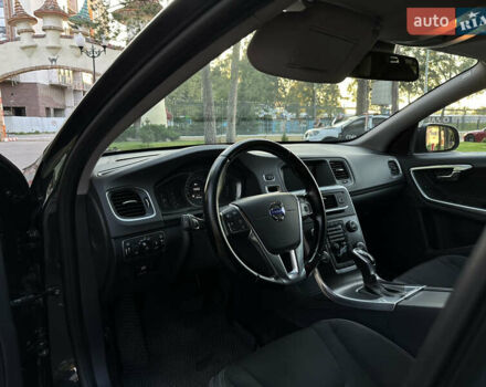 Сірий Вольво B60, об'ємом двигуна 1.56 л та пробігом 290 тис. км за 11400 $, фото 15 на Automoto.ua