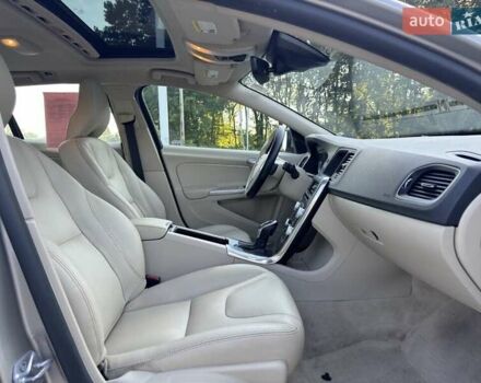 Серый Вольво B60, объемом двигателя 2 л и пробегом 131 тыс. км за 2300 $, фото 16 на Automoto.ua