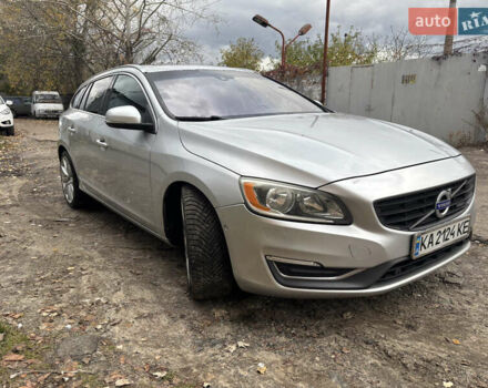 Серый Вольво B60, объемом двигателя 1.97 л и пробегом 242 тыс. км за 14400 $, фото 2 на Automoto.ua