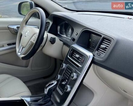 Серый Вольво B60, объемом двигателя 2 л и пробегом 131 тыс. км за 2300 $, фото 17 на Automoto.ua