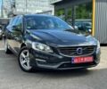Сірий Вольво B60, об'ємом двигуна 2 л та пробігом 231 тис. км за 15605 $, фото 1 на Automoto.ua