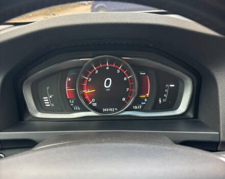 Серый Вольво B60, объемом двигателя 1.97 л и пробегом 242 тыс. км за 14400 $, фото 9 на Automoto.ua