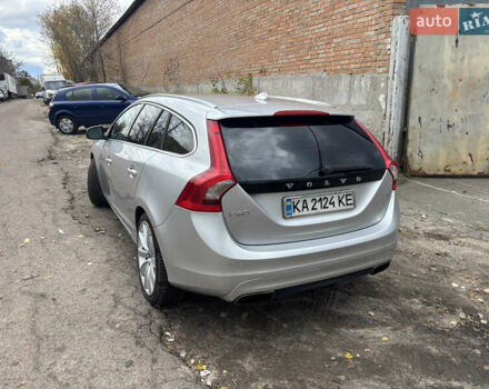 Серый Вольво B60, объемом двигателя 1.97 л и пробегом 242 тыс. км за 14400 $, фото 6 на Automoto.ua