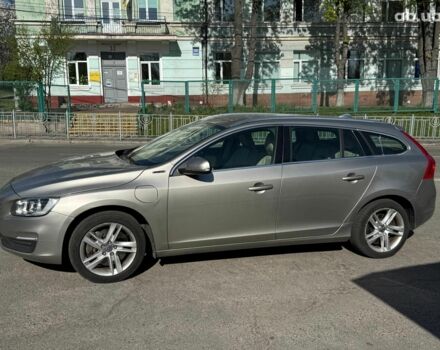 Серый Вольво B60, объемом двигателя 2.4 л и пробегом 341 тыс. км за 17790 $, фото 4 на Automoto.ua