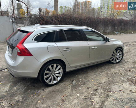 Серый Вольво B60, объемом двигателя 1.97 л и пробегом 242 тыс. км за 14400 $, фото 4 на Automoto.ua