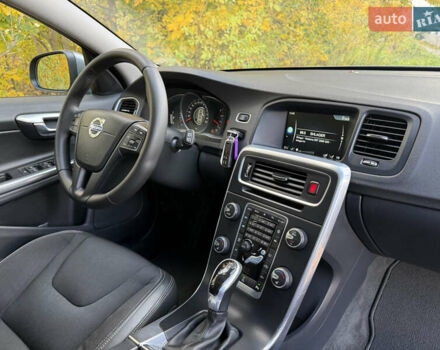 Сірий Вольво B60, об'ємом двигуна 1.97 л та пробігом 211 тис. км за 15700 $, фото 28 на Automoto.ua