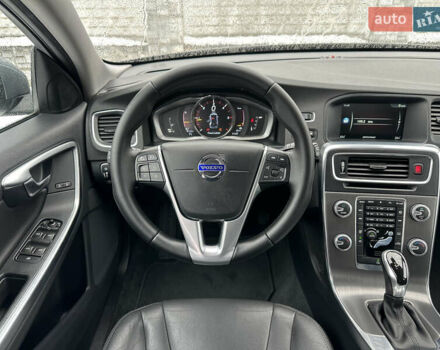 Серый Вольво B60, объемом двигателя 1.99 л и пробегом 241 тыс. км за 14400 $, фото 62 на Automoto.ua