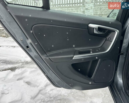 Серый Вольво B60, объемом двигателя 1.99 л и пробегом 241 тыс. км за 14400 $, фото 72 на Automoto.ua