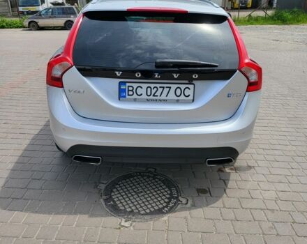 Вольво B60 2016 у Львові на Automoto.ua Сірий Вольво B60, об'ємом двигуна 2 л та пробігом 75 тис. км за 14400 $, фото 4 на Automoto.ua