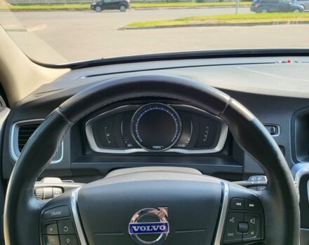 Вольво B60 2016 у Львові на Automoto.ua Сірий Вольво B60, об'ємом двигуна 2 л та пробігом 75 тис. км за 14400 $, фото 6 на Automoto.ua