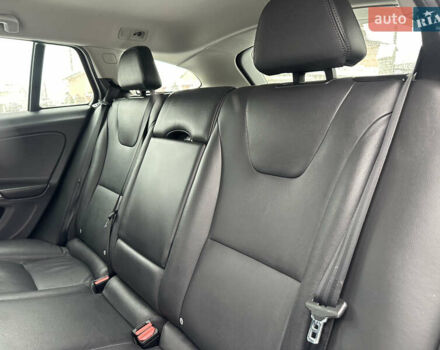 Серый Вольво B60, объемом двигателя 1.99 л и пробегом 241 тыс. км за 14400 $, фото 75 на Automoto.ua