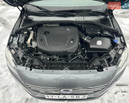 Серый Вольво B60, объемом двигателя 1.99 л и пробегом 241 тыс. км за 14400 $, фото 107 на Automoto.ua