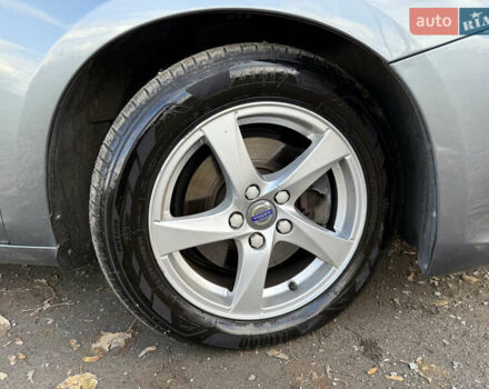 Сірий Вольво B60, об'ємом двигуна 1.97 л та пробігом 211 тис. км за 15700 $, фото 31 на Automoto.ua