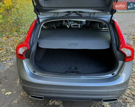 Сірий Вольво B60, об'ємом двигуна 1.97 л та пробігом 211 тис. км за 15700 $, фото 20 на Automoto.ua