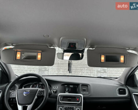 Серый Вольво B60, объемом двигателя 1.99 л и пробегом 241 тыс. км за 14400 $, фото 82 на Automoto.ua