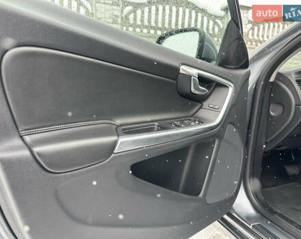 Серый Вольво B60, объемом двигателя 1.99 л и пробегом 241 тыс. км за 14400 $, фото 59 на Automoto.ua