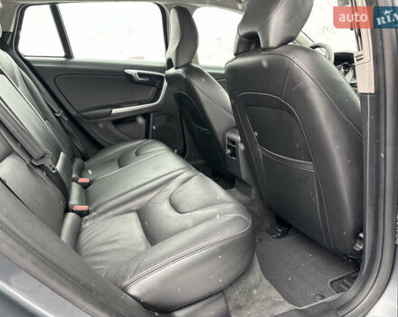 Серый Вольво B60, объемом двигателя 1.99 л и пробегом 241 тыс. км за 14400 $, фото 92 на Automoto.ua