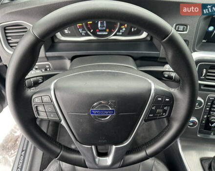 Серый Вольво B60, объемом двигателя 1.99 л и пробегом 241 тыс. км за 14400 $, фото 63 на Automoto.ua