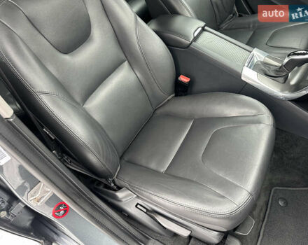 Серый Вольво B60, объемом двигателя 1.99 л и пробегом 241 тыс. км за 14400 $, фото 99 на Automoto.ua