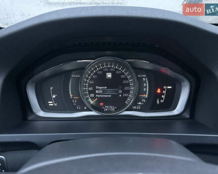 Серый Вольво B60, объемом двигателя 1.99 л и пробегом 241 тыс. км за 14400 $, фото 112 на Automoto.ua